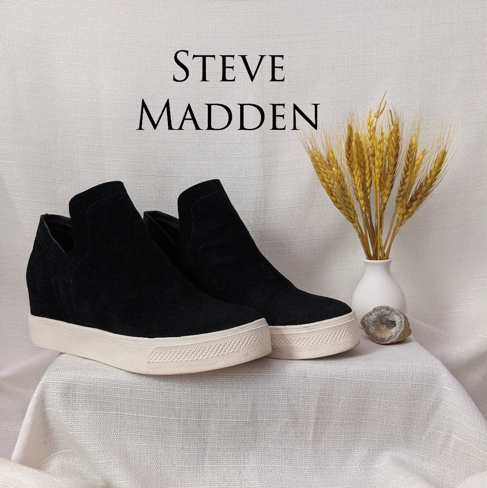 STEVE MADDEN Black Wrangle Sneakers Size 7…